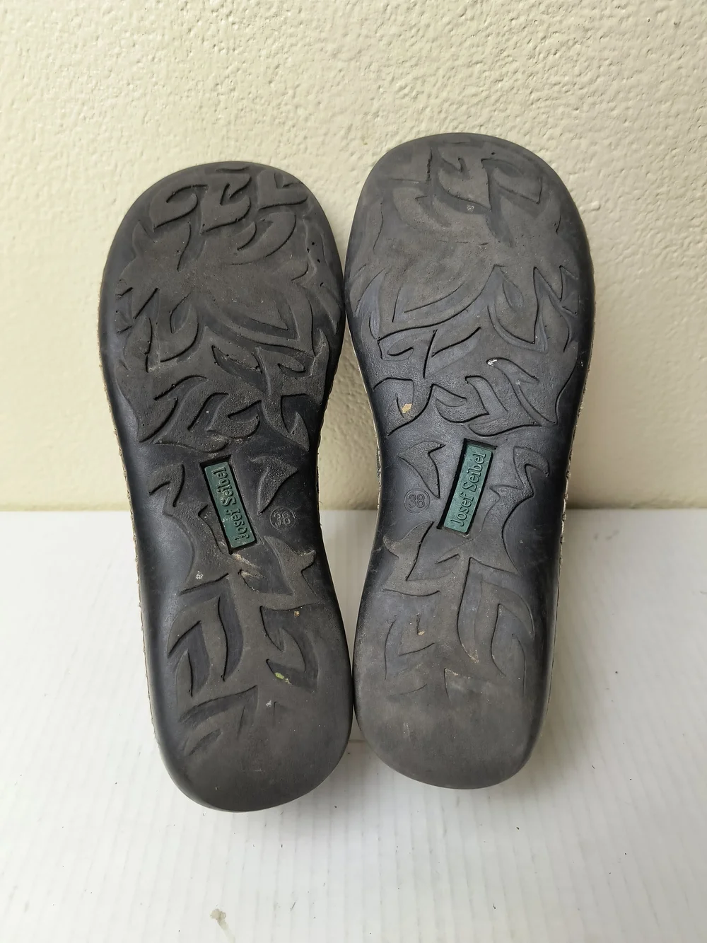 Josef Seibel 7 - 7.5 Black Leather Derby with Contrasting Stitching